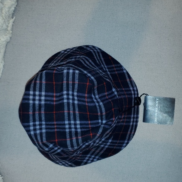 Burberry London Hat - Picture 5 of 12